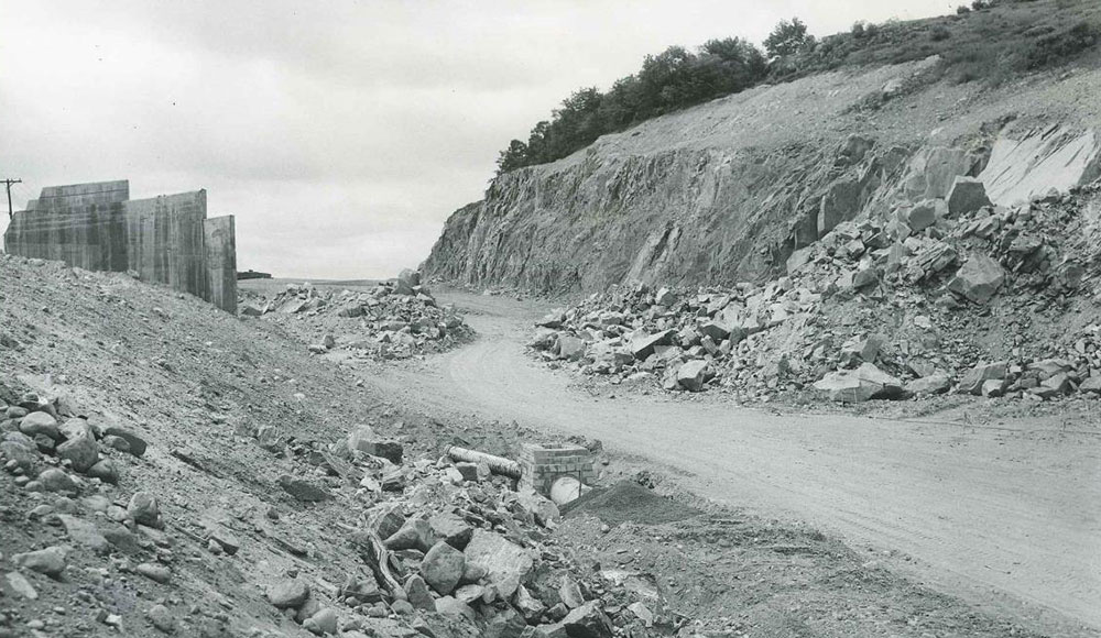 Looking south from the east side of Route 8 toward the Seventh Street Bridge. (JUN 14, 1965)